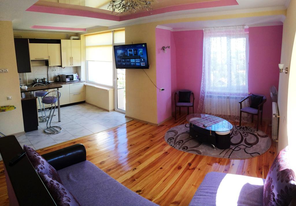 Apartments In The Center Truskavets Room photo